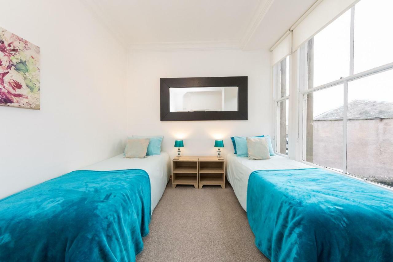 Large City Centre Apartment パース エクステリア 写真